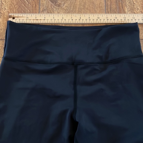 Zyia Active Black Cropped Leggings 12 - Picture 6 of 10